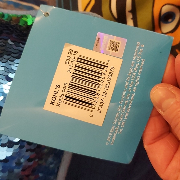 Bnwt Fortnight pillow - Picture 5 of 6